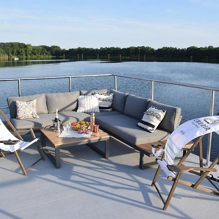 Lemuria Houseboat - Plywajacy Domek Na Wodzie วรอตซวาฟ ภายนอก รูปภาพ